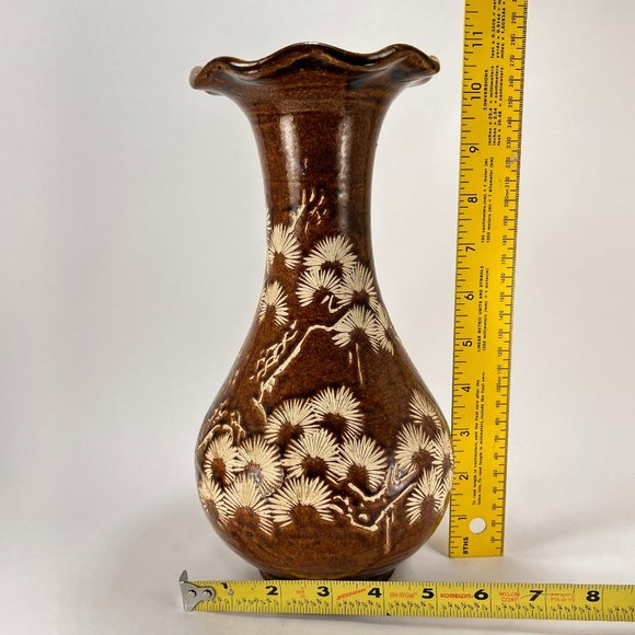 Sarawak Vase Clay Pottery Carved Crane Bird Glazed Brown Cream Ruffle Folk Art - Picture 11 of 13